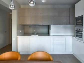 Отделка стен на кухне: 205+ Фото Вариантов (панели, ламинат, штукатурка). Как сочетать практичность с эстетикой?