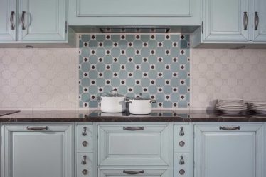 Отделка стен на кухне: 205+ Фото Вариантов (панели, ламинат, штукатурка). Как сочетать практичность с эстетикой?