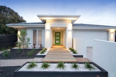 Входные пластиковые двери в частном доме (145+ Фото): Как сделать и надежно, и красиво?