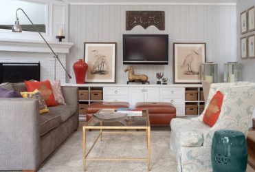 Полка для телевизора на стену (295+ Фото): Нюансы оформления (навесная, угловая, стеклянная)