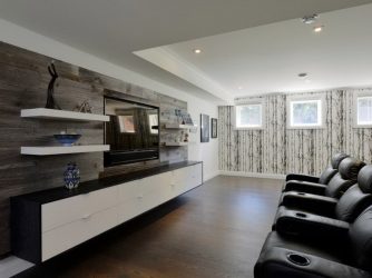 Полка для телевизора на стену (295+ Фото): Нюансы оформления (навесная, угловая, стеклянная)