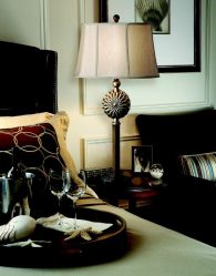 Правила светодизайна: Настольные лампы для стола. Лучшие варианты, которые подойдут каждому