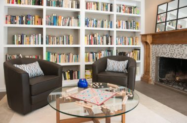 Книжные шкафы со стеклянными дверцами — 170+ (Фото) Вариантов моделей