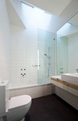 Шторки в ванную комнату: 175+ (Фото) Выбора для Вашего дизайна (тканевые, пластиковые,стеклянные)