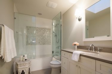 Шторки в ванную комнату: 175+ (Фото) Выбора для Вашего дизайна (тканевые, пластиковые,стеклянные)