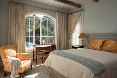 Шторы для спальни: (280+Фото): Яркий аксессуар для Вашего интерьера 2018 года