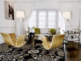 Шторы на балконную дверь: Современные варианты оформления окон