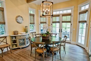 Шторы на балконную дверь: Современные варианты оформления окон