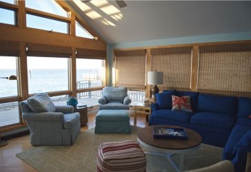 Шторы на балконную дверь: Современные варианты оформления окон