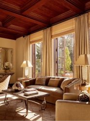 Шторы на балконную дверь: Современные варианты оформления окон