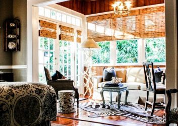 Шторы на балконную дверь: Современные варианты оформления окон