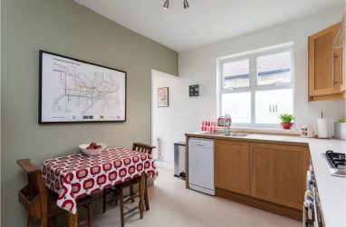 Экспериментируем со скатертями на стол: 265+ Фото Красивых и современных вариантов (силиконовая, прозрачная, ажурная)