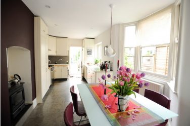 Экспериментируем со скатертями на стол: 265+ Фото Красивых и современных вариантов (силиконовая, прозрачная, ажурная)