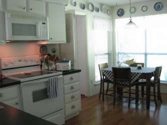 Экспериментируем со скатертями на стол: 265+ Фото Красивых и современных вариантов (силиконовая, прозрачная, ажурная)