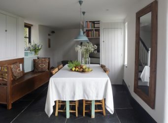 Экспериментируем со скатертями на стол: 265+ Фото Красивых и современных вариантов (силиконовая, прозрачная, ажурная)