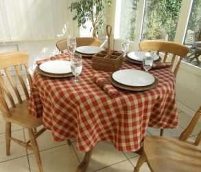 Экспериментируем со скатертями на стол: 265+ Фото Красивых и современных вариантов (силиконовая, прозрачная, ажурная)