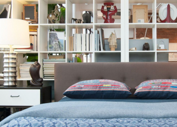 Стеллажи для комнат различной функциональности: 220+Фото Удобных зонирований для детской, гостиной