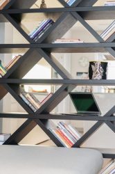 Стеллажи для комнат различной функциональности: 220+Фото Удобных зонирований для детской, гостиной