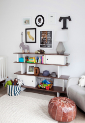 Стеллажи для комнат различной функциональности: 220+Фото Удобных зонирований для детской, гостиной