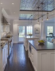 Столешница из камня — меняем интерьер кухни. Особенности применения