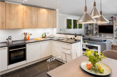 Столешница из камня — меняем интерьер кухни. Особенности применения