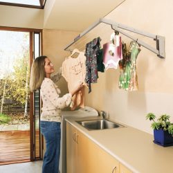 85+ Фото Приспособлений для Сушки белья на балконе своими руками: Вешалка, Лианы, Веревки. Какой Вариант выбрать?