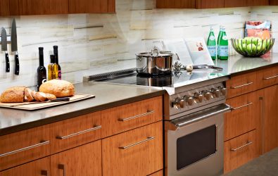 Сочетание обоев и мебели в интерьере гостиной/спальни/кухни/детской. На сколько важным является выбор?