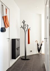 Настенная Вешалка своими руками в прихожую: с обувницей, с полкой, с крючками. Забудьте о недостатке пространства!