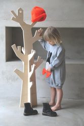 Настенная Вешалка своими руками в прихожую: с обувницей, с полкой, с крючками. Забудьте о недостатке пространства!