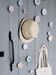 Настенная Вешалка своими руками в прихожую: с обувницей, с полкой, с крючками. Забудьте о недостатке пространства!