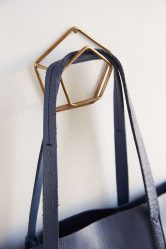 Настенная Вешалка своими руками в прихожую: с обувницей, с полкой, с крючками. Забудьте о недостатке пространства!