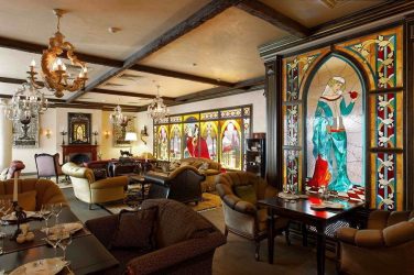 Витражная пленка на стекло — Свойства и выбор: 145+ (Фото) Вариантов (прозрачная, с рисунком, самокляющаяся). Как наклеить и снять?