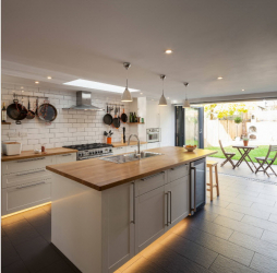 Встроенные кухни (150+ Фото): Как выбрать технику? (холодильник, духовой шкаф, вытяжка)