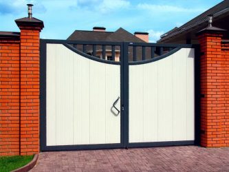 Забор из профнастила для Частного Дома: 135+ (Фото) Красивых ограждений своими руками