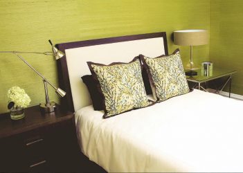 Зеленые обои: 200+ Фото Дизайна для вашего интерьера.  Какие обои подойдут для стен в спальне, кухне, гостиной?