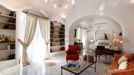 Бар для бутылок в интерьере квартиры или дома —  Как лучше сделать? 120+ (Фото) из дерева, напольный, угловой