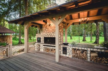 Зона Барбекю на даче: Как обустроить площадку с беседкой, мангалом и грилем? (180+Фото)