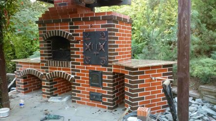 Зона Барбекю на даче: Как обустроить площадку с беседкой, мангалом и грилем? (180+Фото)