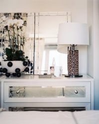 Особенности Комода белого цвета: 200+ (Фото) вариантов (глянцевый, с ящиками, без ручек)