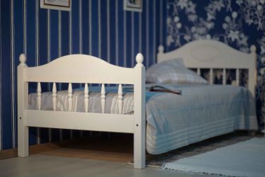 Детские кроватки от 1 года до 3-х лет для мальчиков и девочек: ТОП-7 видов + 215 ФОТО