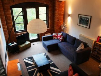 Диван с оттоманкой в интерьере: решим проблему с выбором. Уютное размещение прямых и угловых вариантов (100+Фото)