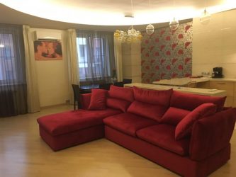 Диван с оттоманкой в интерьере: решим проблему с выбором. Уютное размещение прямых и угловых вариантов (100+Фото)