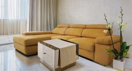 Диван с оттоманкой в интерьере: решим проблему с выбором. Уютное размещение прямых и угловых вариантов (100+Фото)