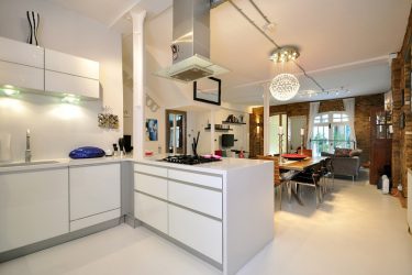 Современный дизайн маленькой кухни гостиной в частном доме. Новинки 2019-2020 года + 130 ФОТО