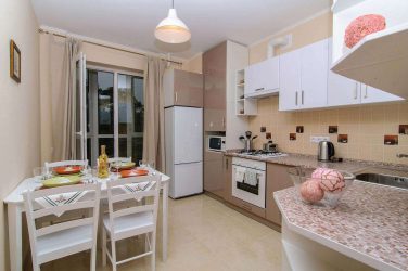 Дизайн современной кухни в 12 кв.м: Как подойти к оформлению? 190+ Фото реальных идей (угловые, прямоугольные, квадратные планировки)