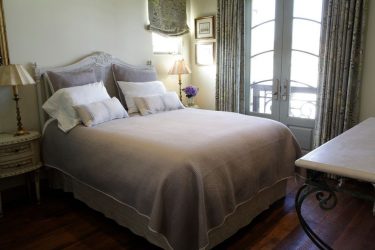 Дизайн Спальни в современном стиле: 200+ Фото простых и комфортных Интерьеров