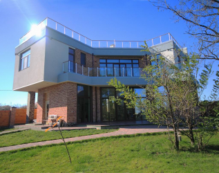 Проекты домов с плоской крышей – простые технологии постройки (одноэтажные, двухэтажные, деревянные, небольшие). Современные тенденции хай-тека и минимализма (175+Фото)