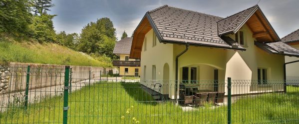 Дом в лесу: какой стиль лучше выбрать? 230+(Фото) душевного уединения и комфорта. А что понравится Вам?