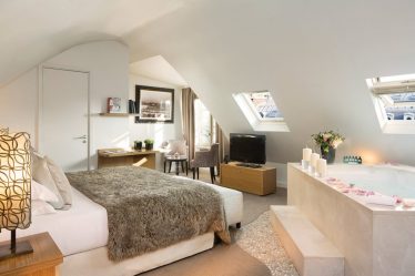 Особенности дизайна ванны с джакузи в интерьере дома и квартиры (120+Фото). Доступная роскошь с пользой для здоровья. Что нужно знать?