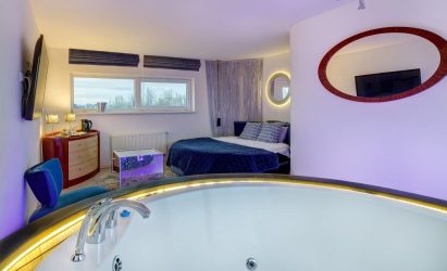 Особенности дизайна ванны с джакузи в интерьере дома и квартиры (120+Фото). Доступная роскошь с пользой для здоровья. Что нужно знать?